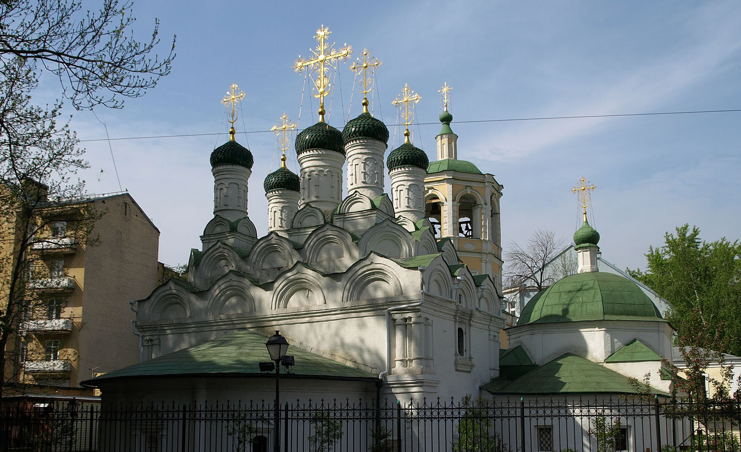 Успения Пресвятой Богородицы в Путинках, храм - Центральное викариатство  города Москвы